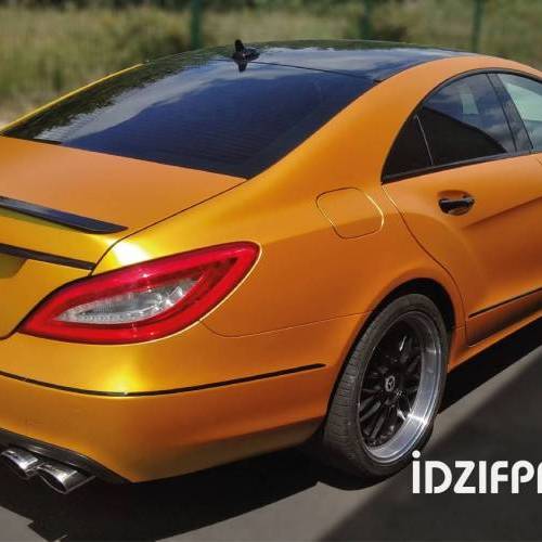  Wrapping mercedes cls yellow avery