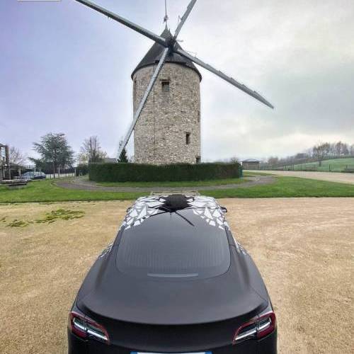  Covering Tesla M3