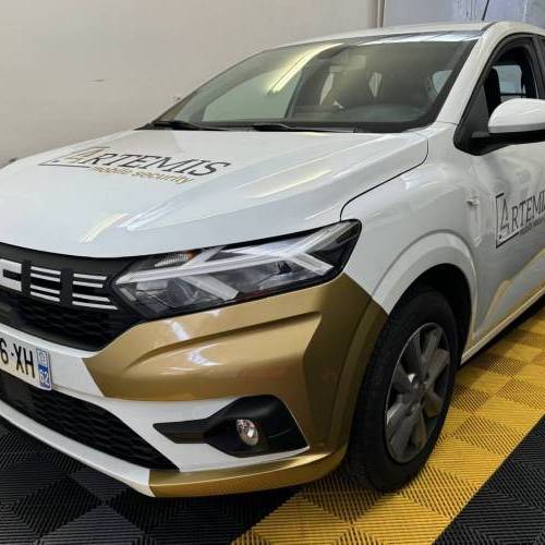 Marquage publicitaire adhesif Dacia Sandero Marquage publicitaire adhesif Dacia Sandero
