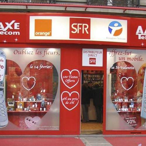 Marquage vitrine et enseigne de magasin Marquage vitrine et enseigne de magasin