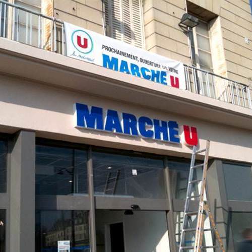 Enseigne lettres boîtiers lumineuses Marché U Enseigne lettres boîtiers lumineuses Marché U